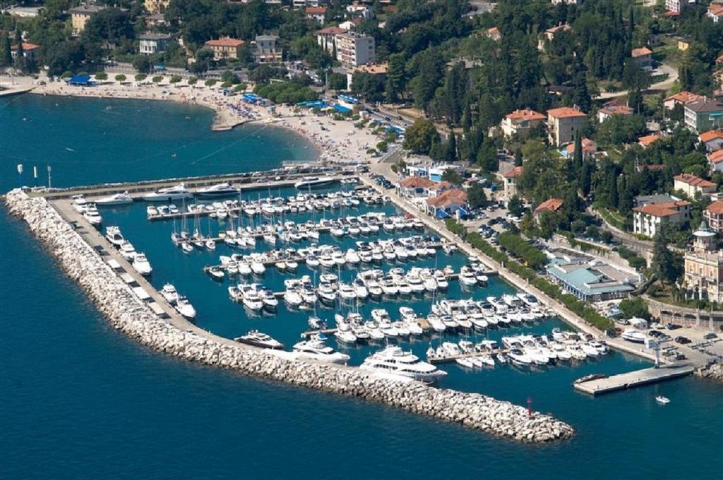 Apartment Koric Ičići Exteriör bild